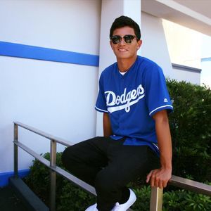 Meet your Posher, Essau